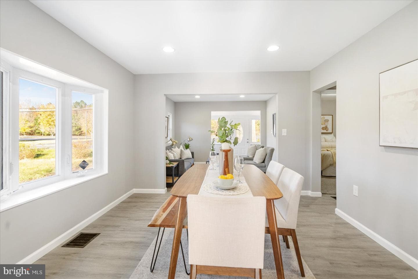 901 Chesterfield Road photo 12