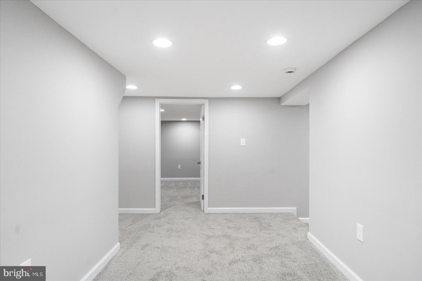 901 Chesterfield Road photo 35