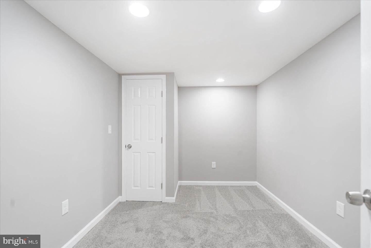 901 Chesterfield Road photo 39