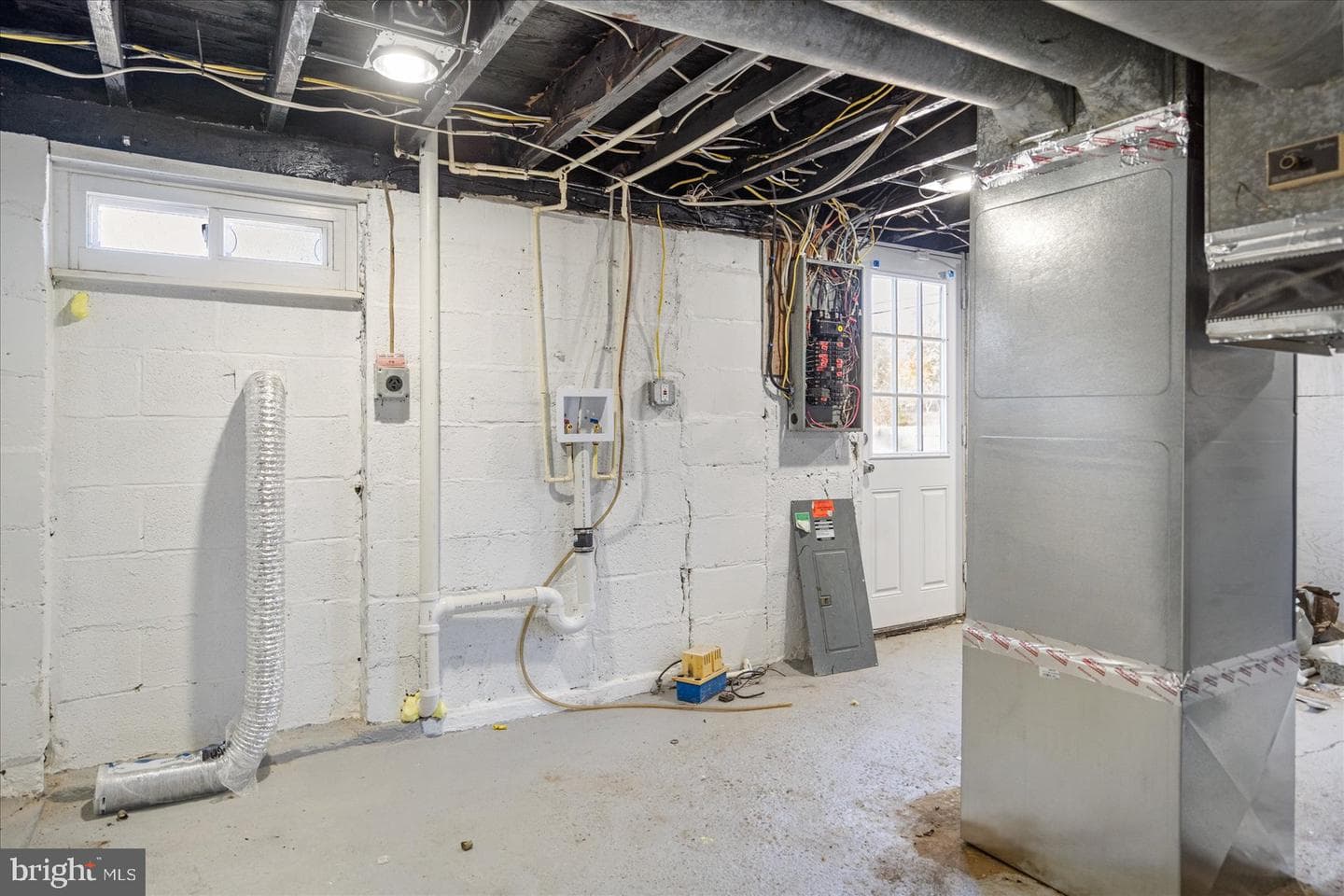 901 Chesterfield Road photo 44