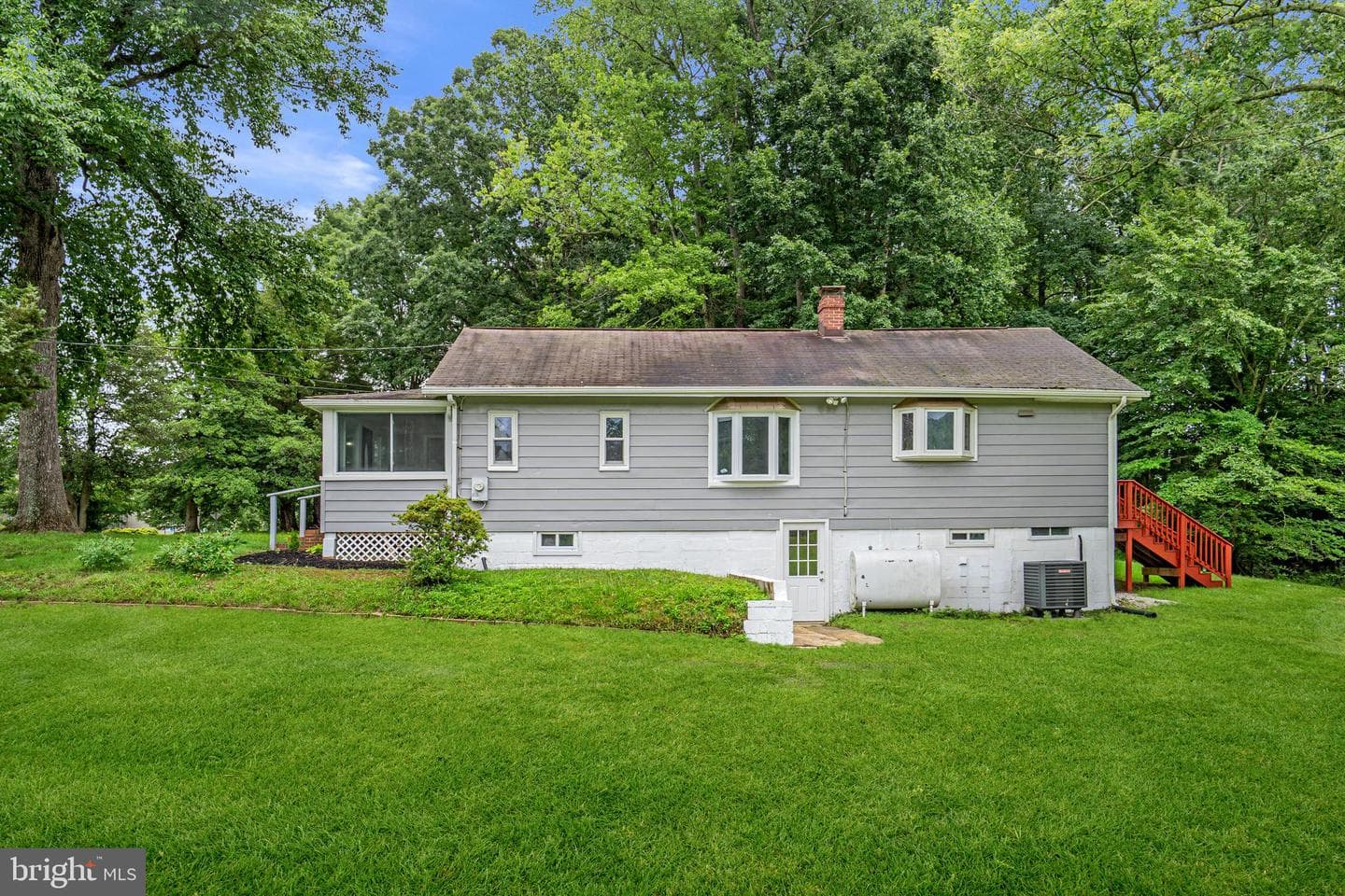 901 Chesterfield Road photo 52