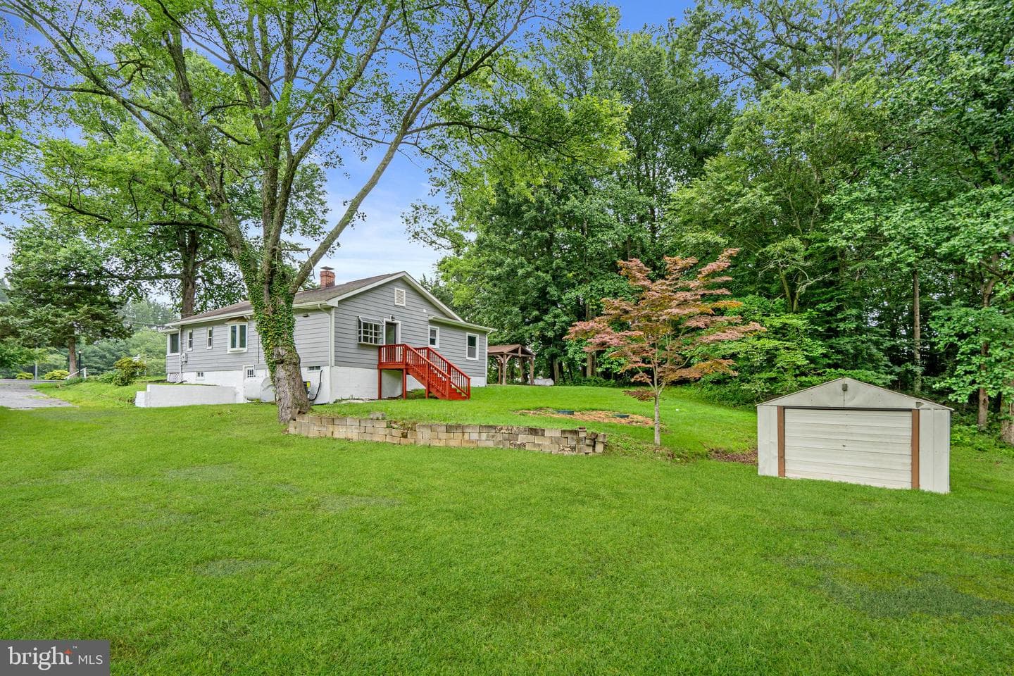 901 Chesterfield Road photo 53