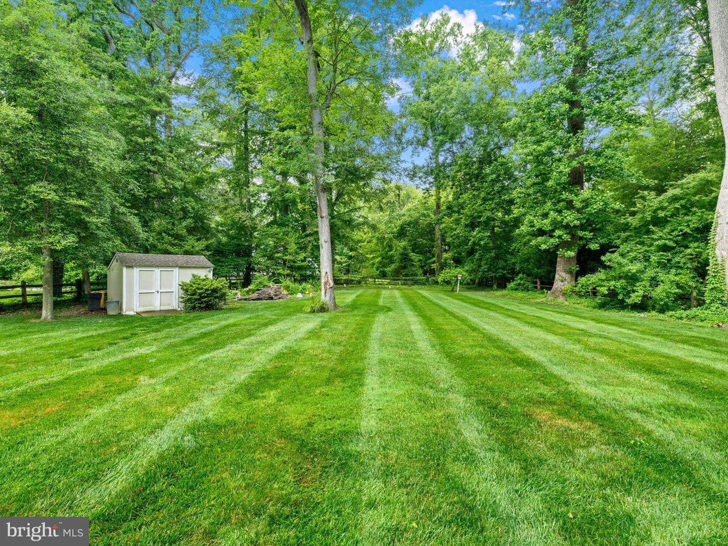 849 Holly Drive S photo 51