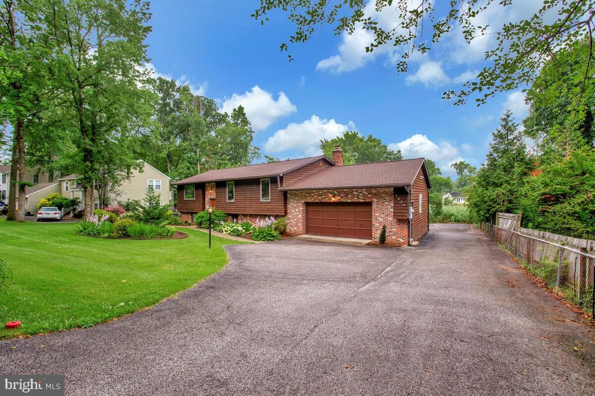 1428 Oak Bluff Road photo 3