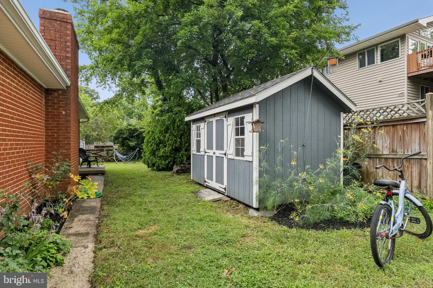 1359 Linden Avenue photo 21