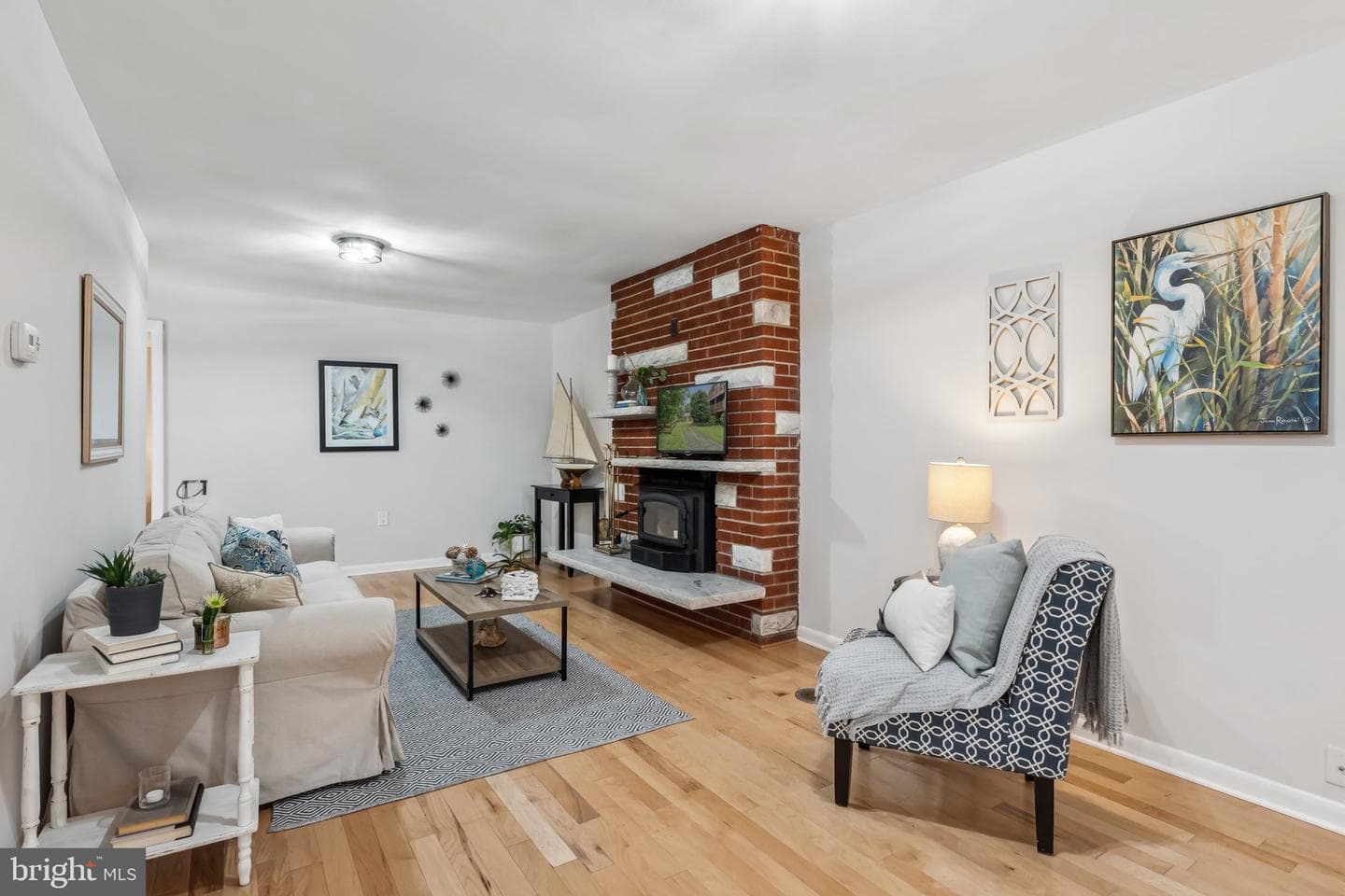 1359 Linden Avenue photo 8