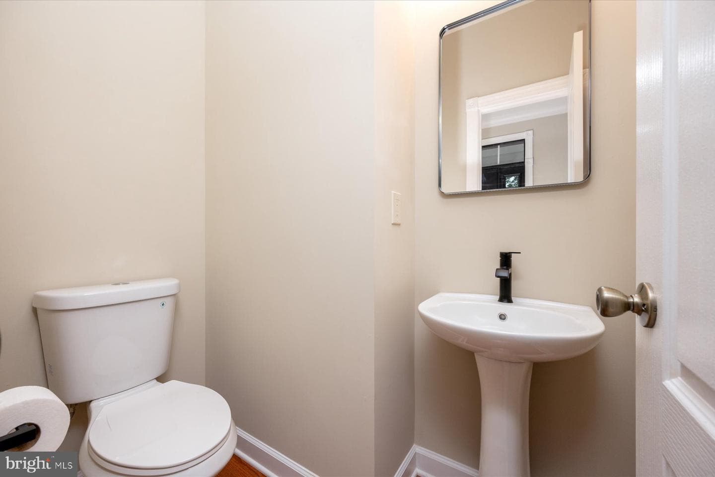 2054 Shore Drive photo 16