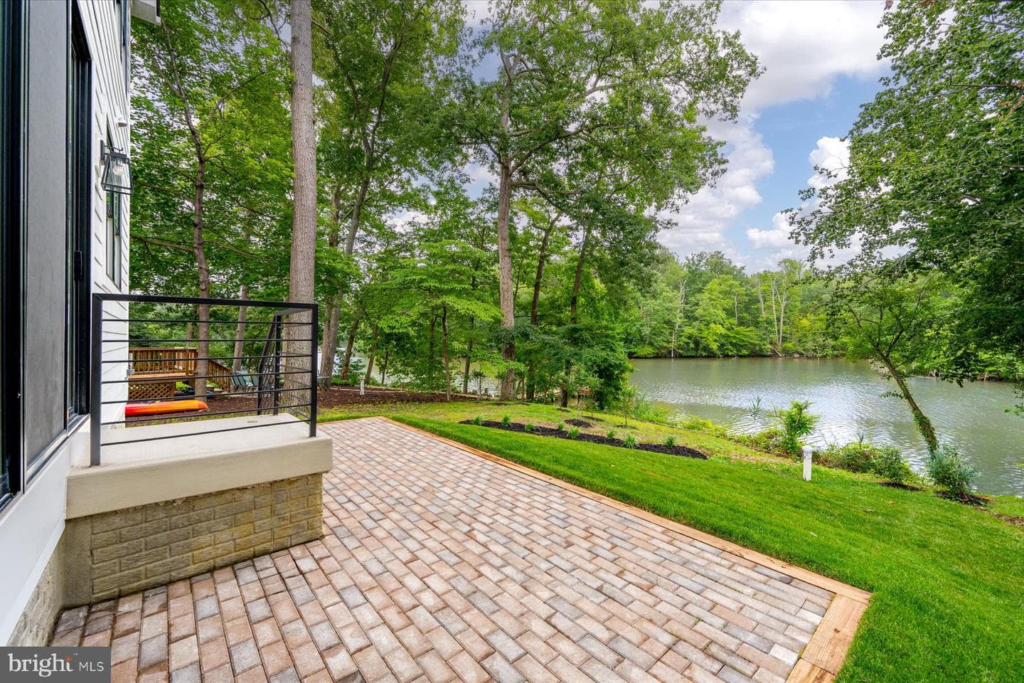 2054 Shore Drive photo 3