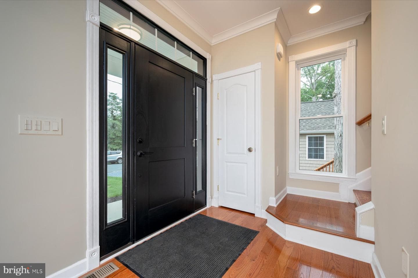 2054 Shore Drive photo 7