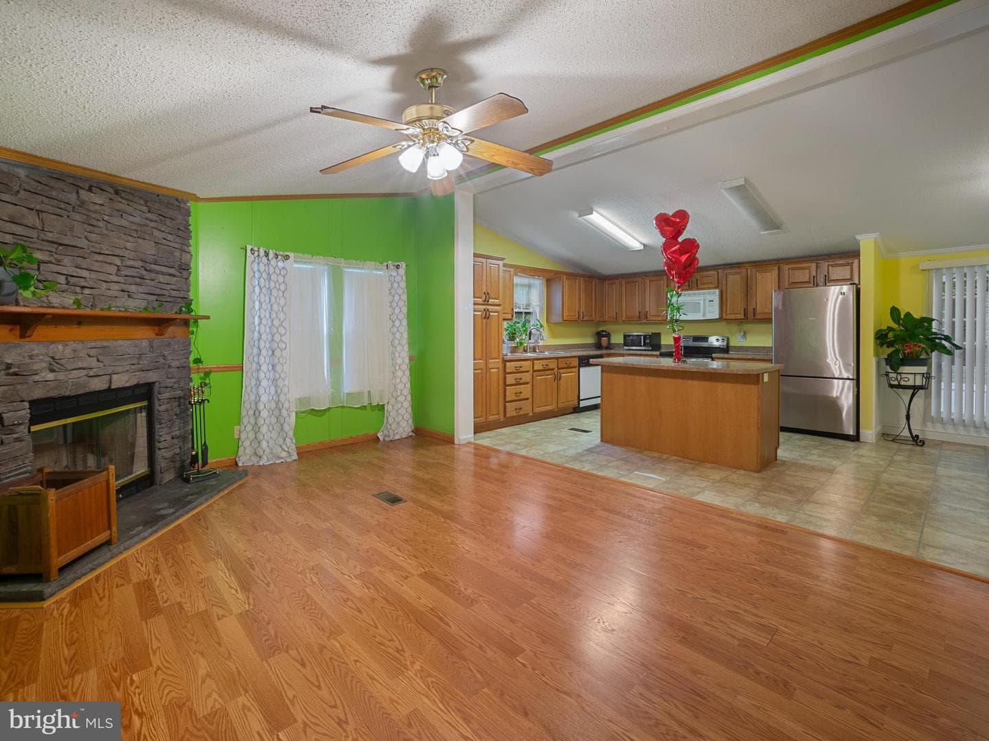 1606 Colesbury Pl photo 13