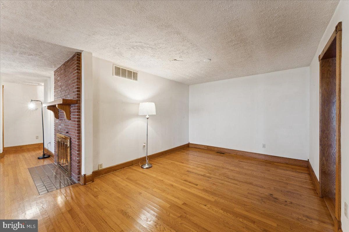 6047 Melbourne Avenue photo 27
