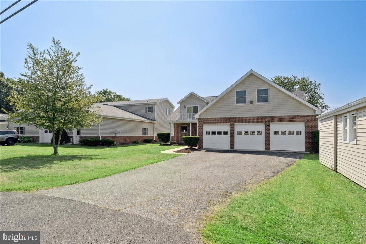6047 Melbourne Avenue photo 3