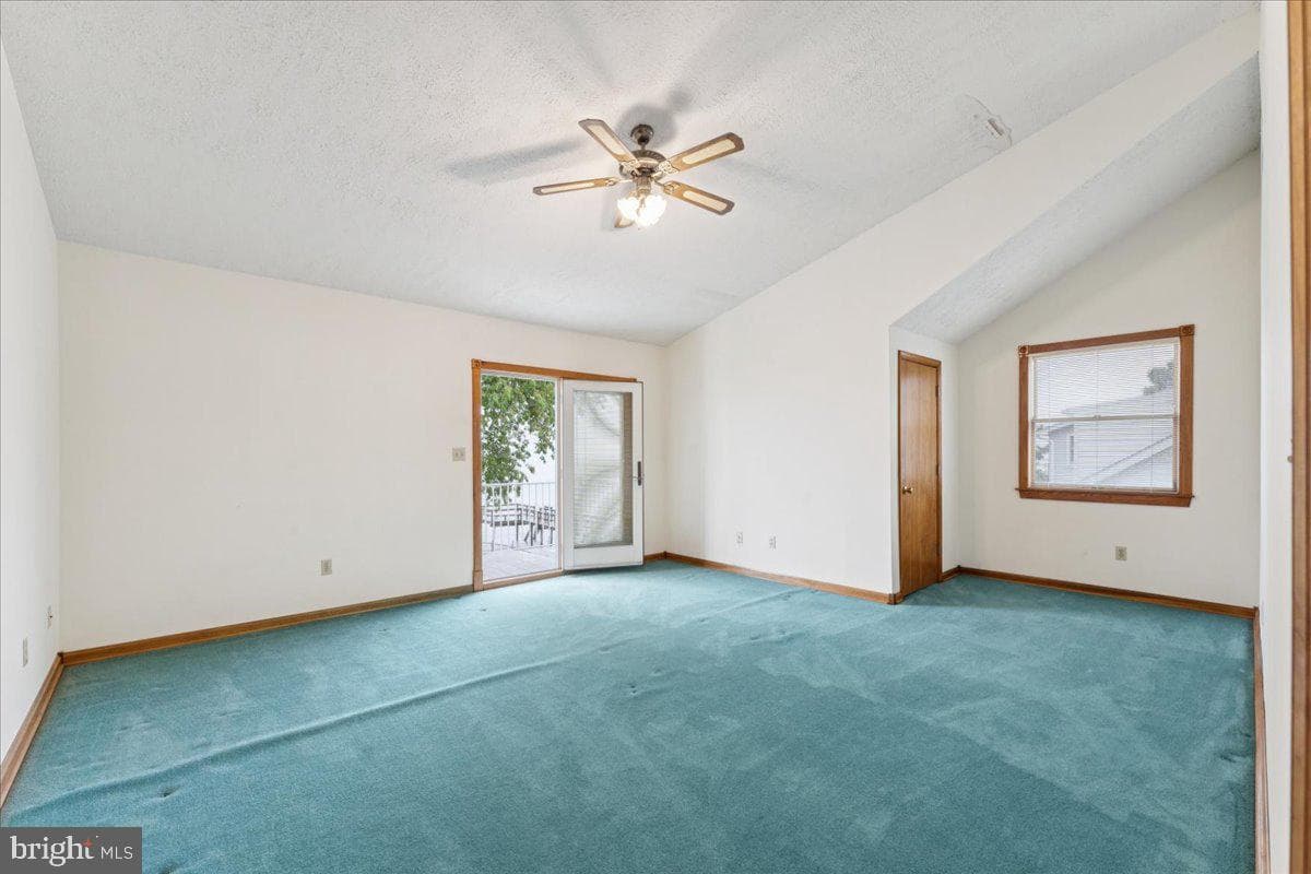 6047 Melbourne Avenue photo 37