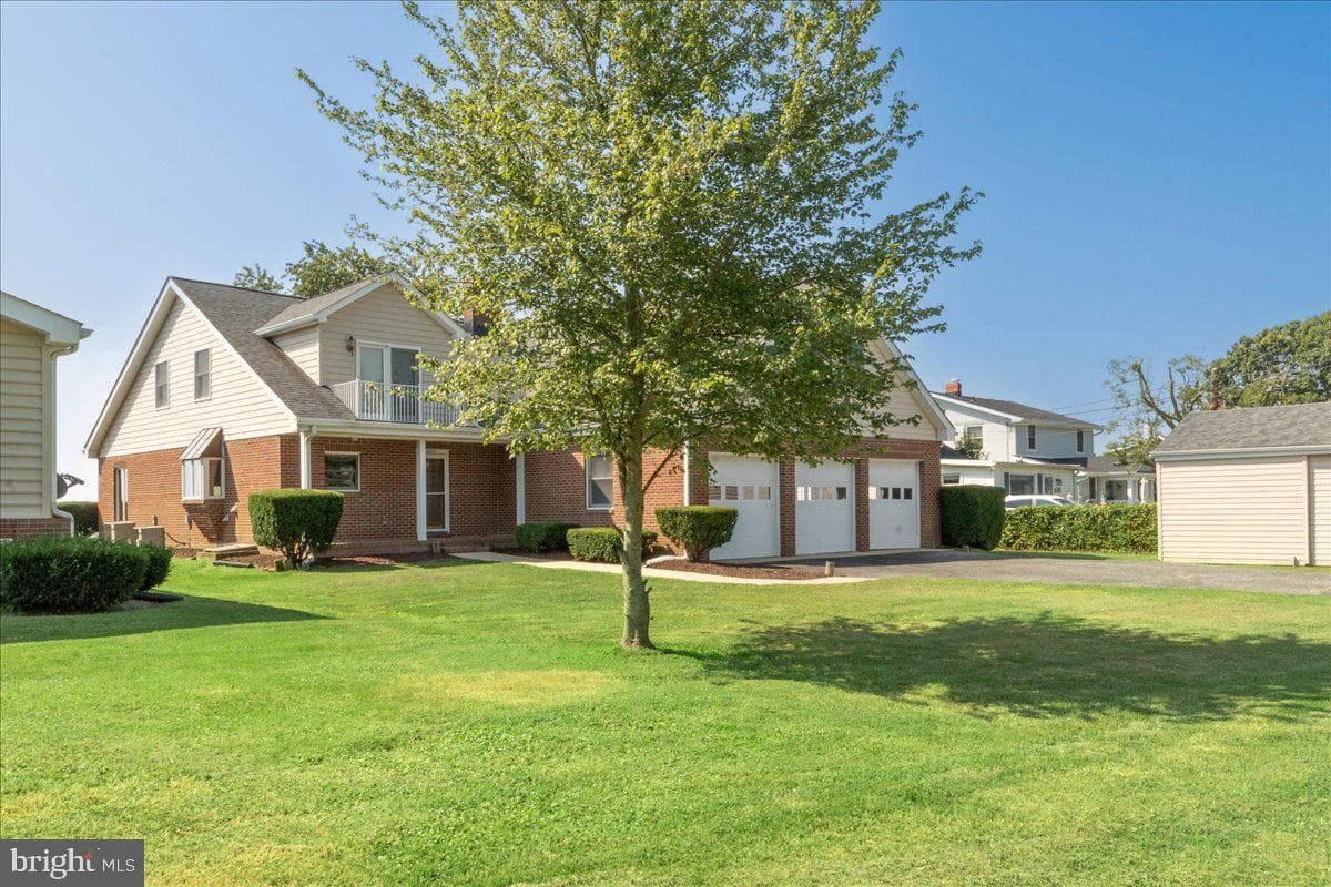 6047 Melbourne Avenue photo 4