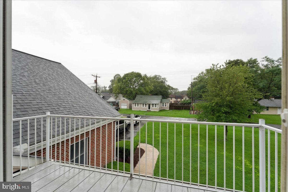 6047 Melbourne Avenue photo 45