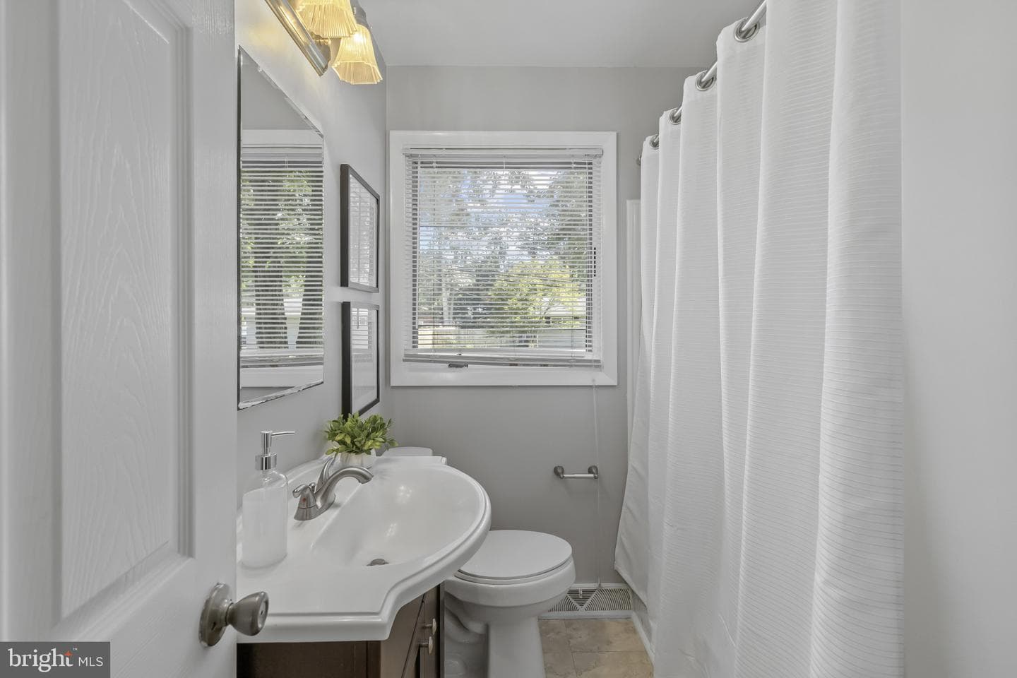 1502 Manor View Road photo 25