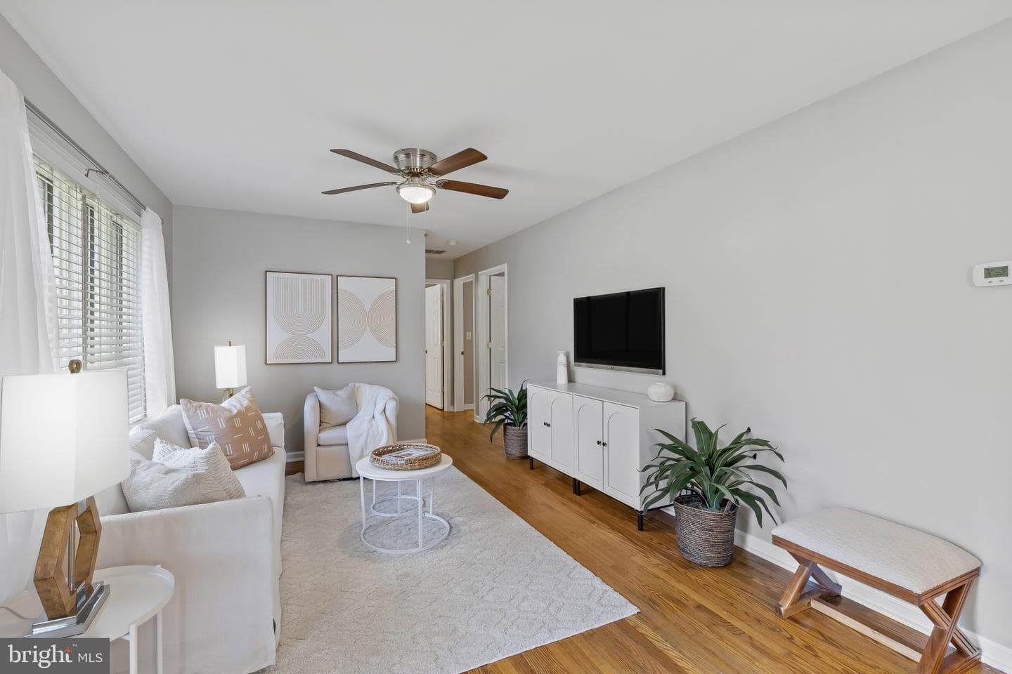 1502 Manor View Road photo 4