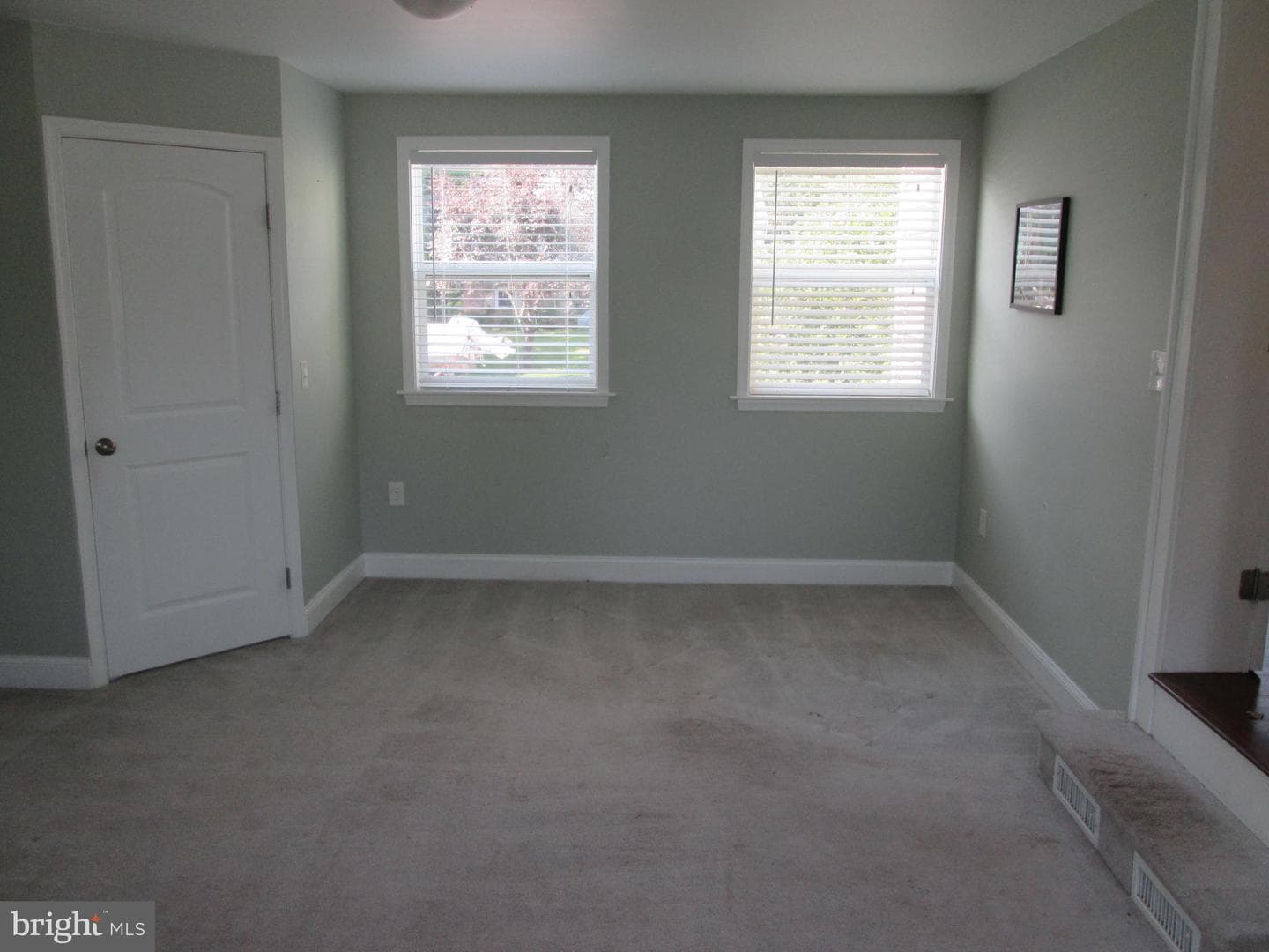 283 Riverdale Road photo 13