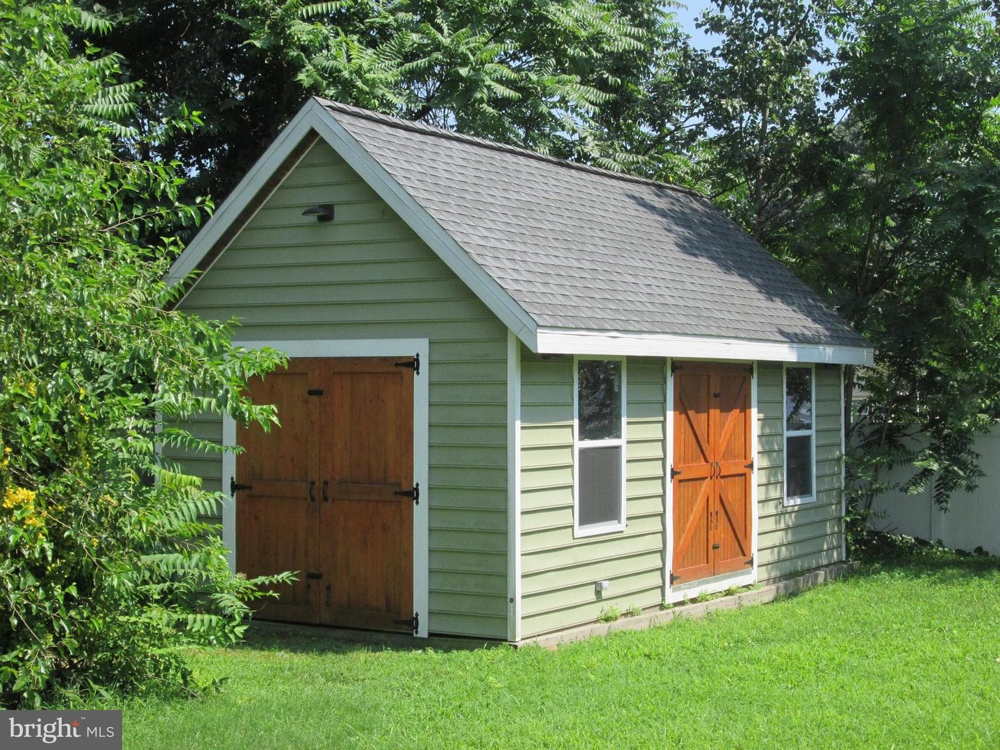 283 Riverdale Road photo 32