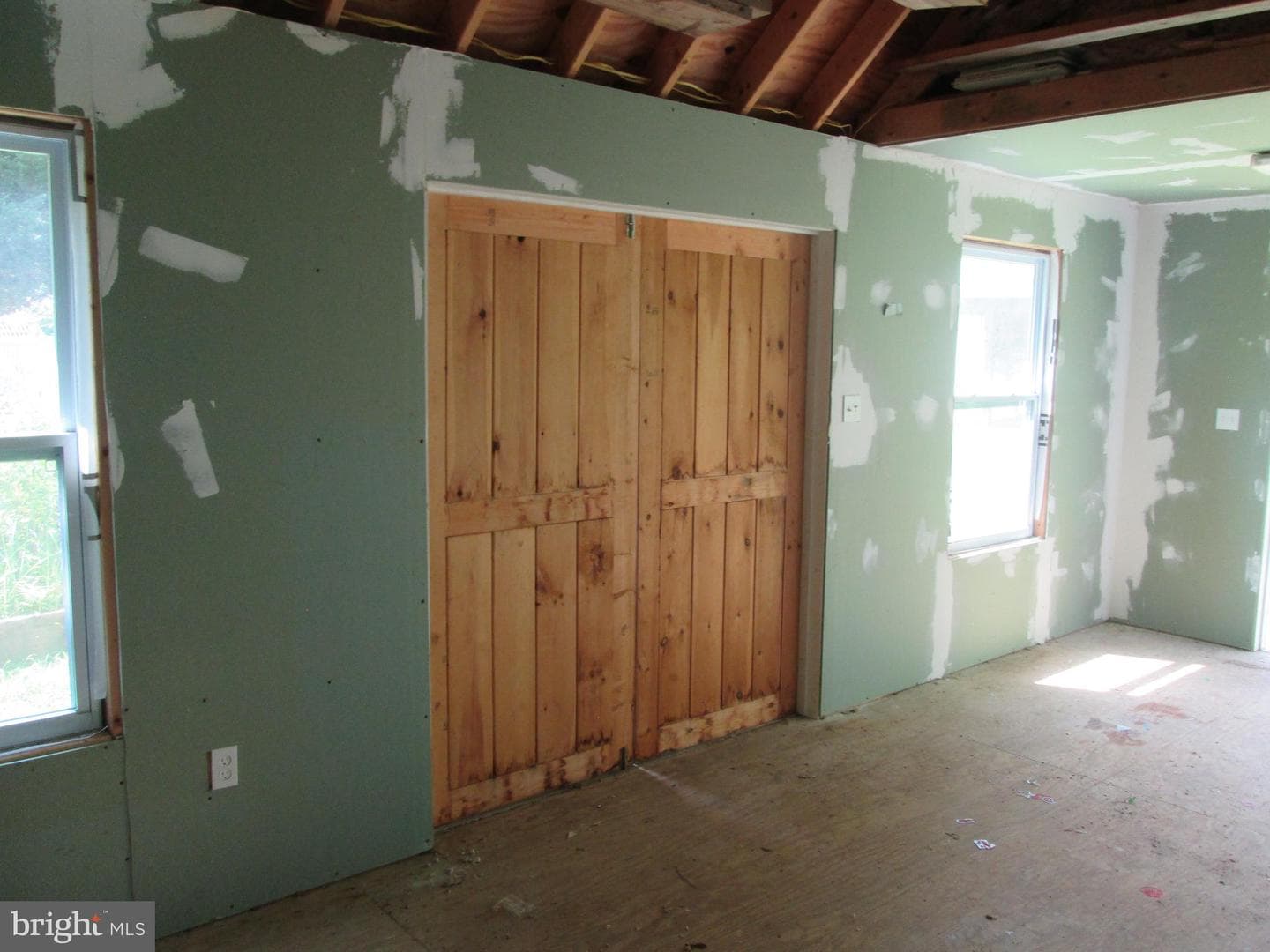 283 Riverdale Road photo 35