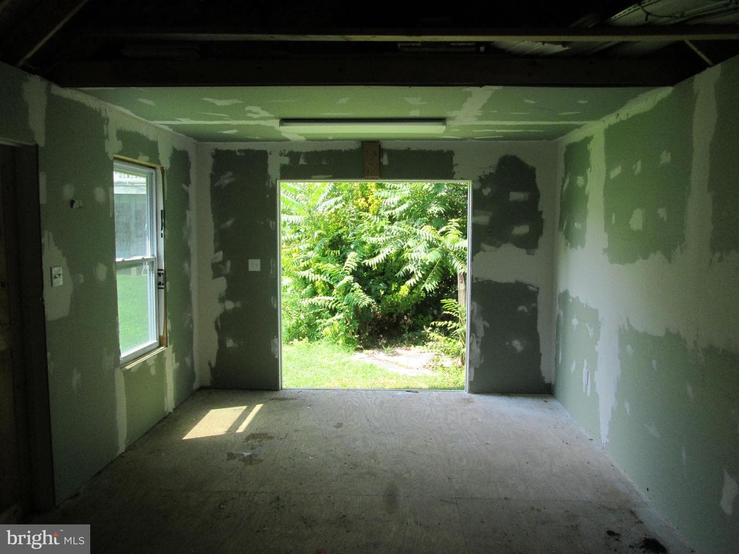 283 Riverdale Road photo 36