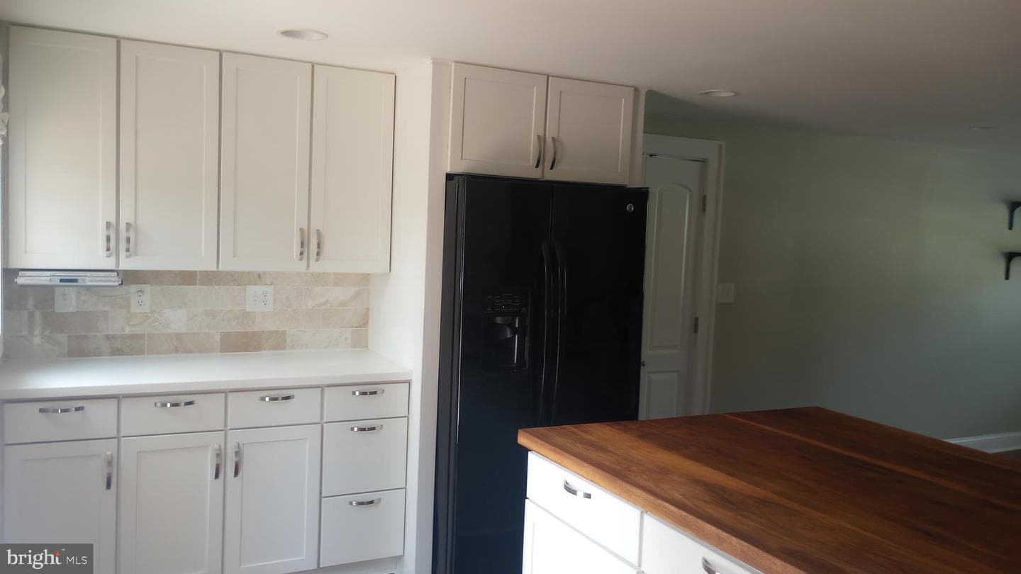 283 Riverdale Road photo 8