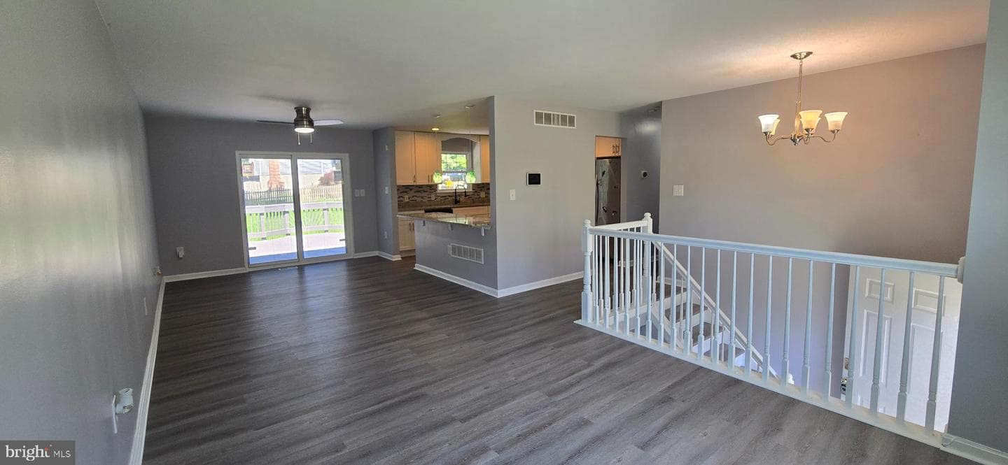 634 Riden Street photo 2