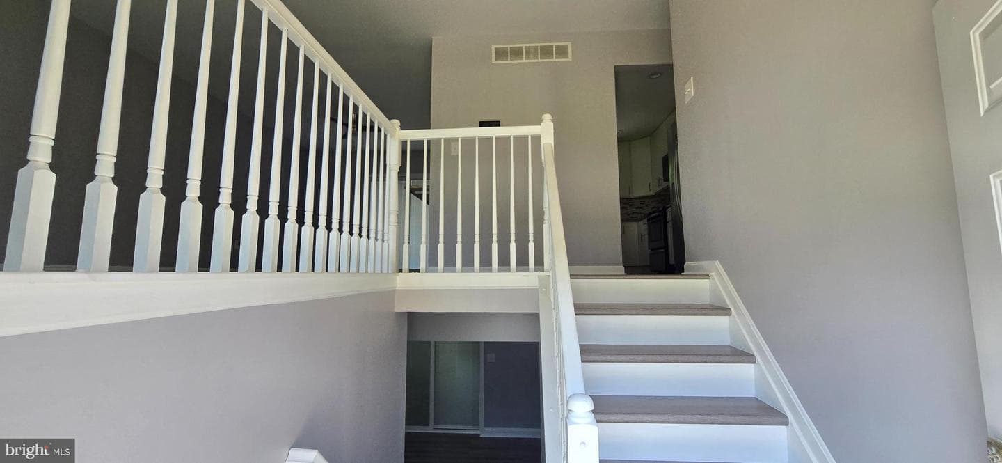 634 Riden Street photo 4