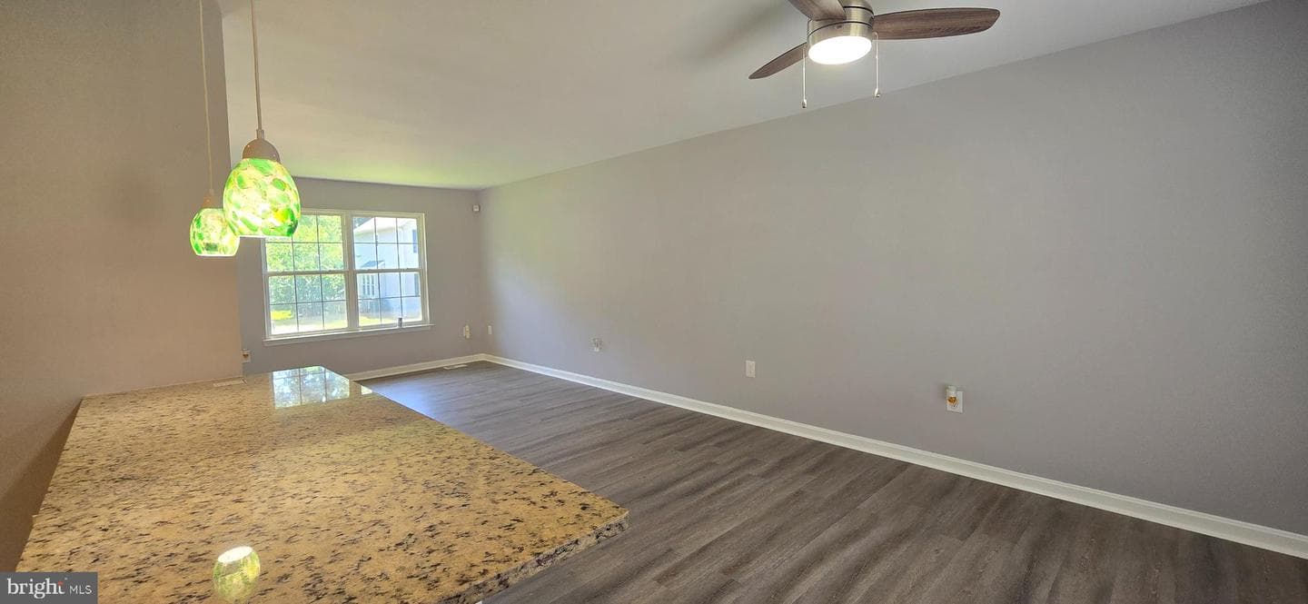 634 Riden Street photo 6
