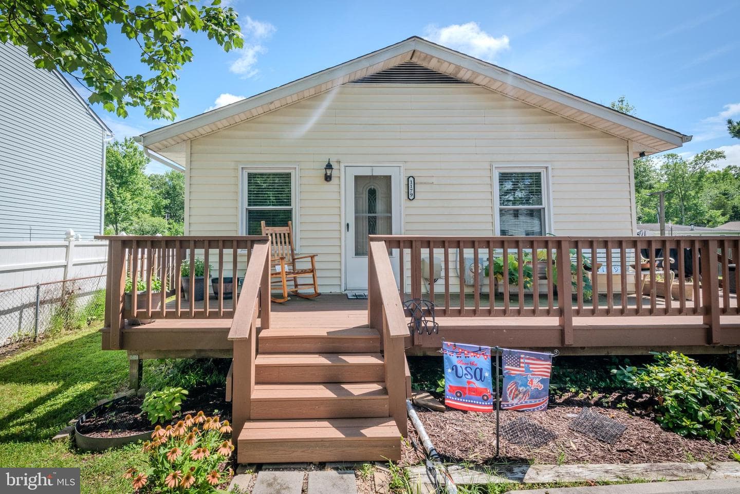 1179 Maple Avenue photo 12