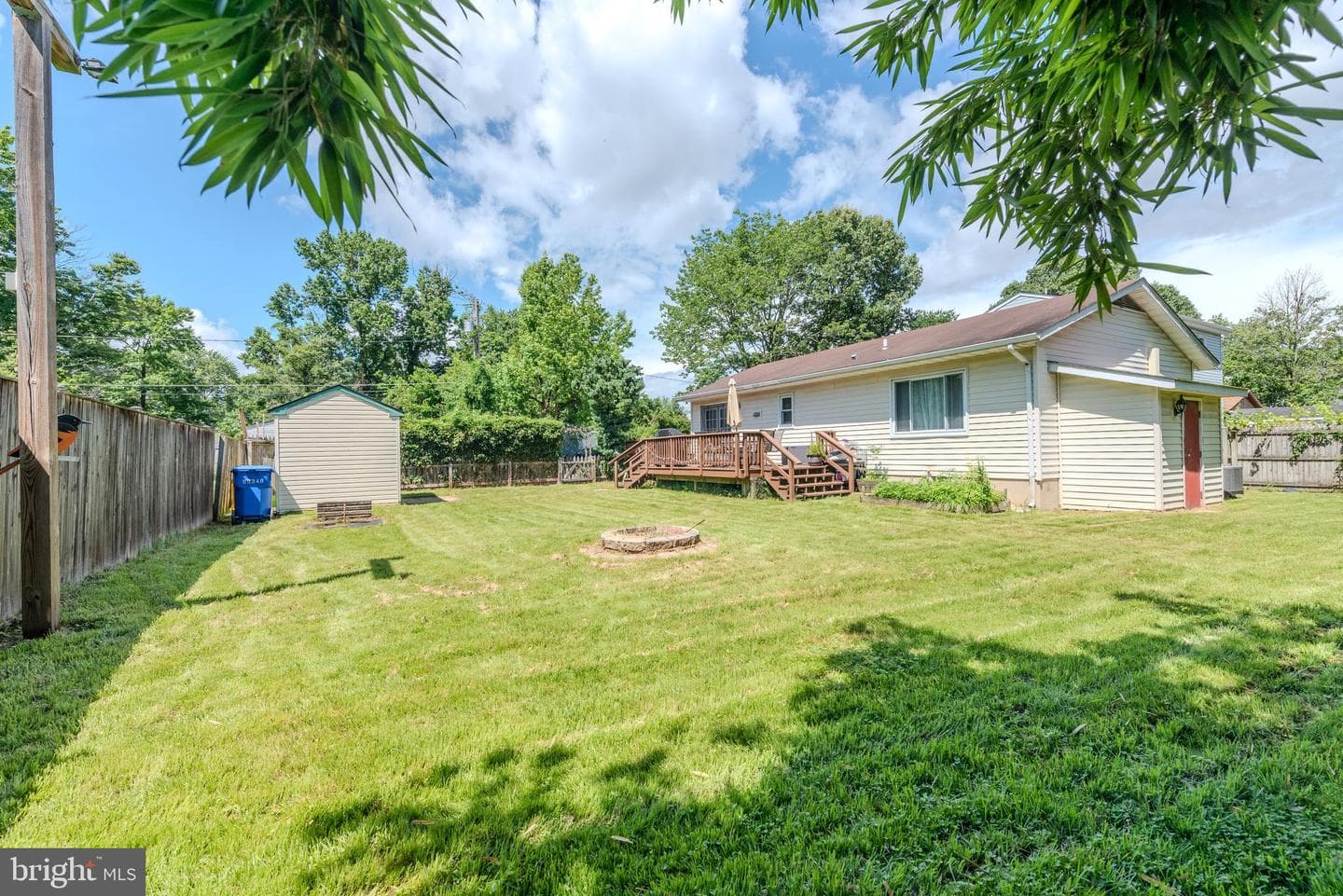 1179 Maple Avenue photo 2