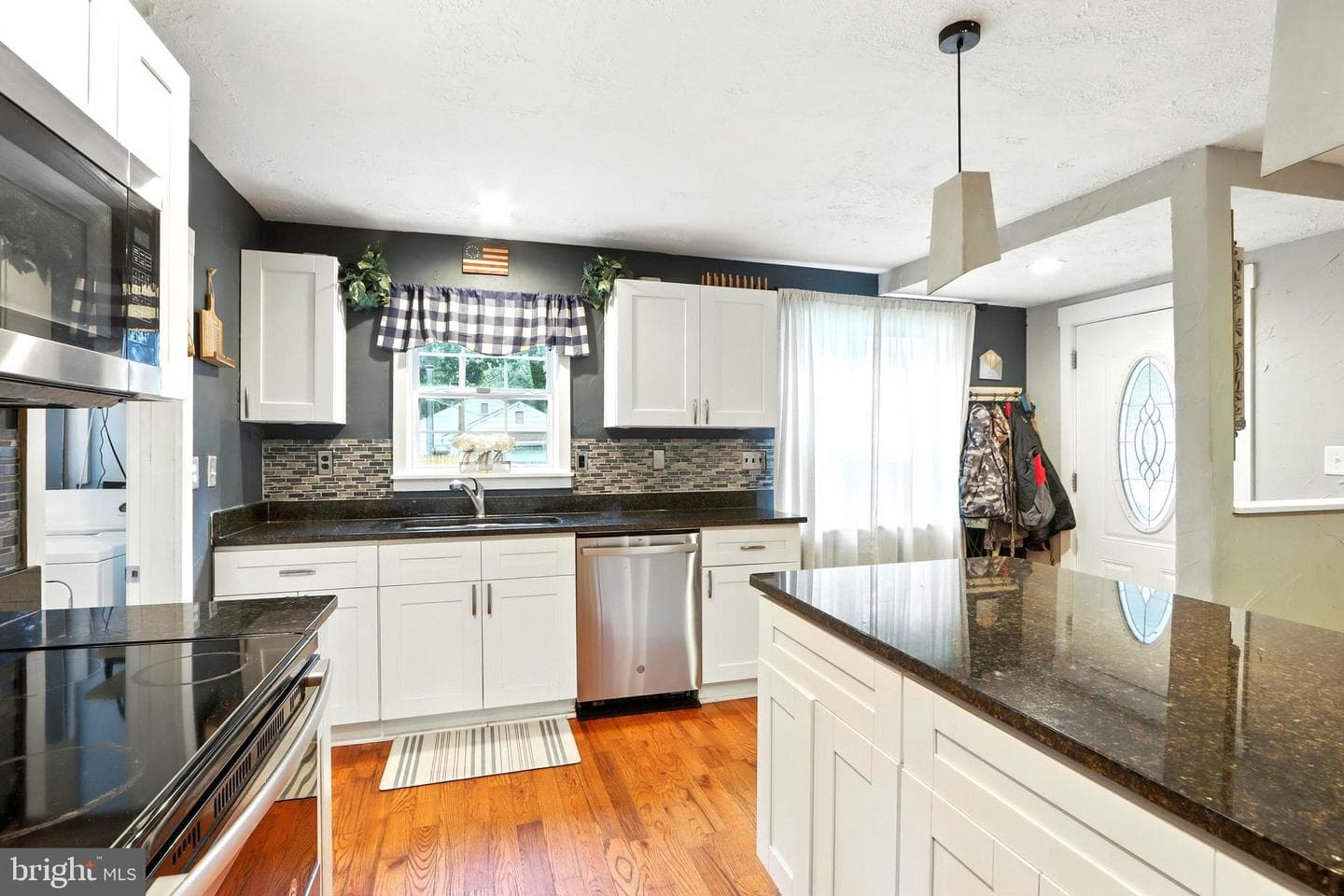 8402 Lynn Circle photo 10