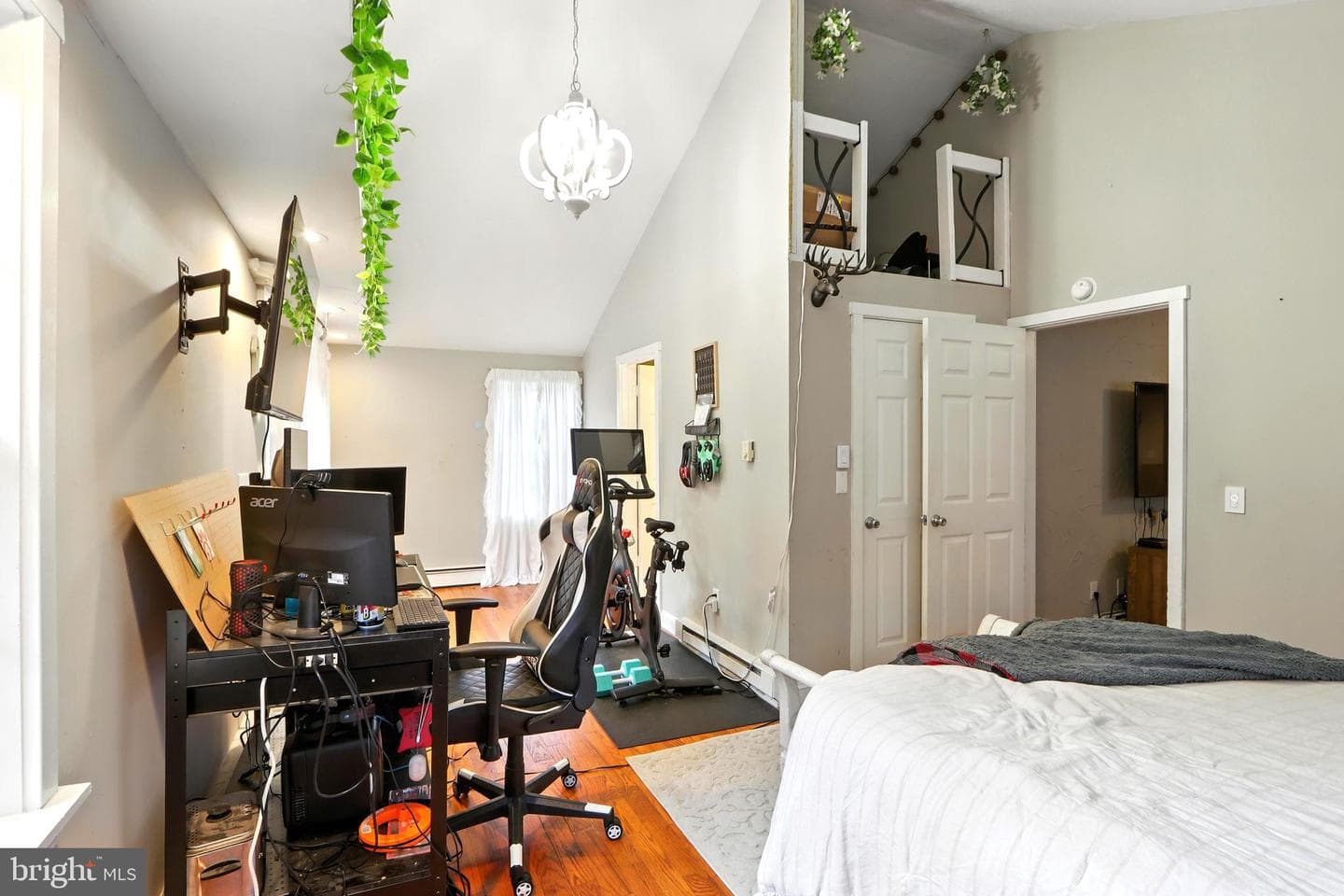 8402 Lynn Circle photo 18