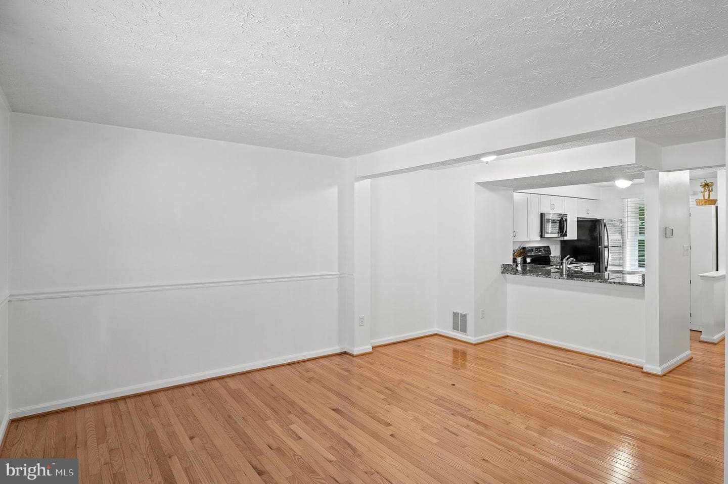 8059 Wolsey Court photo 11