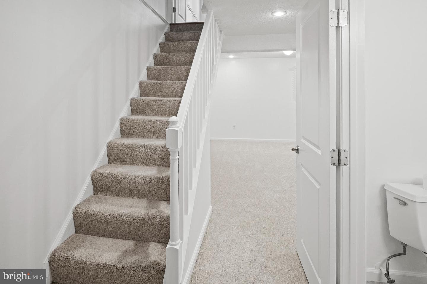 8059 Wolsey Court photo 14