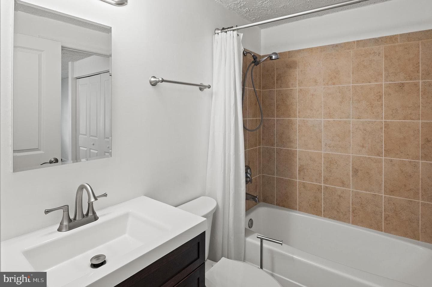 8059 Wolsey Court photo 25
