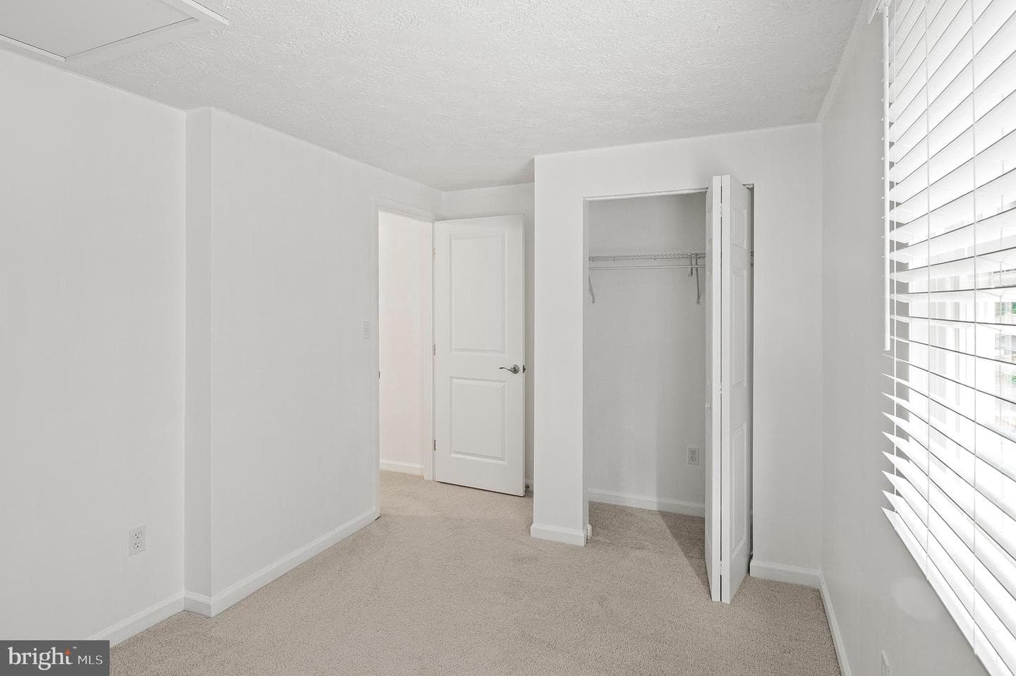 8059 Wolsey Court photo 27