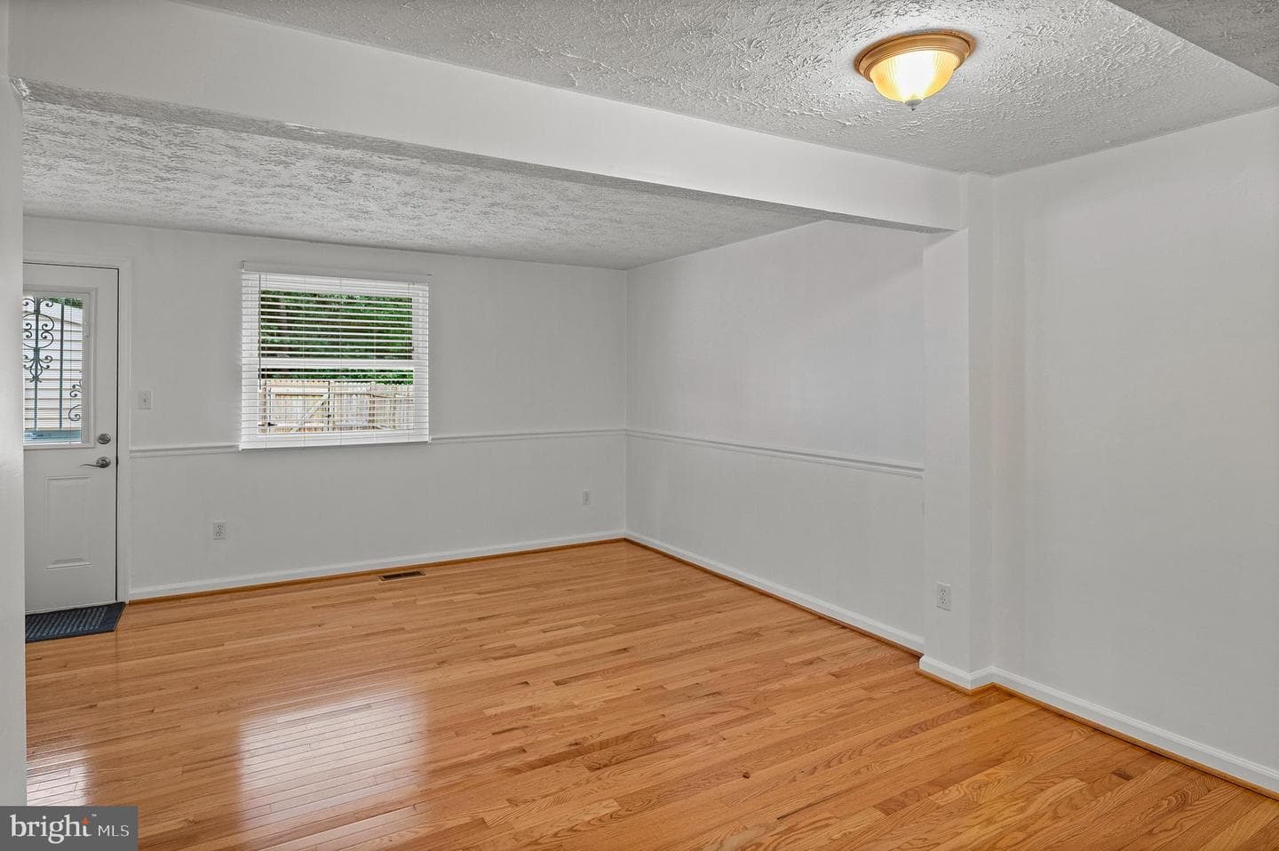 8059 Wolsey Court photo 9