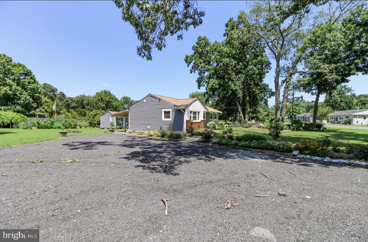 187 Browns Woods Road photo 3