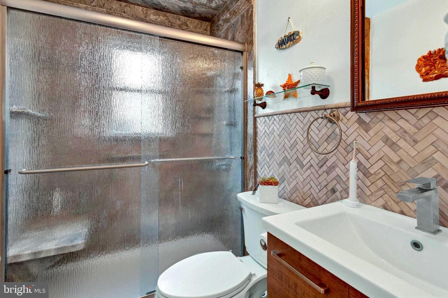 605 Newfield Road photo 13