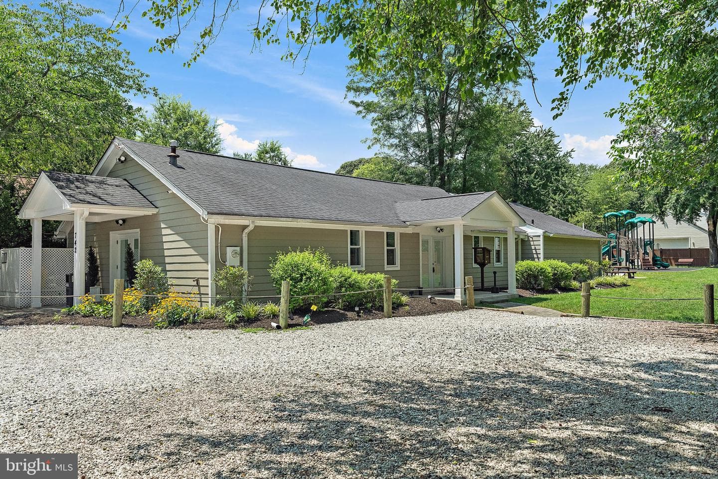 793 Brackley Road photo 56