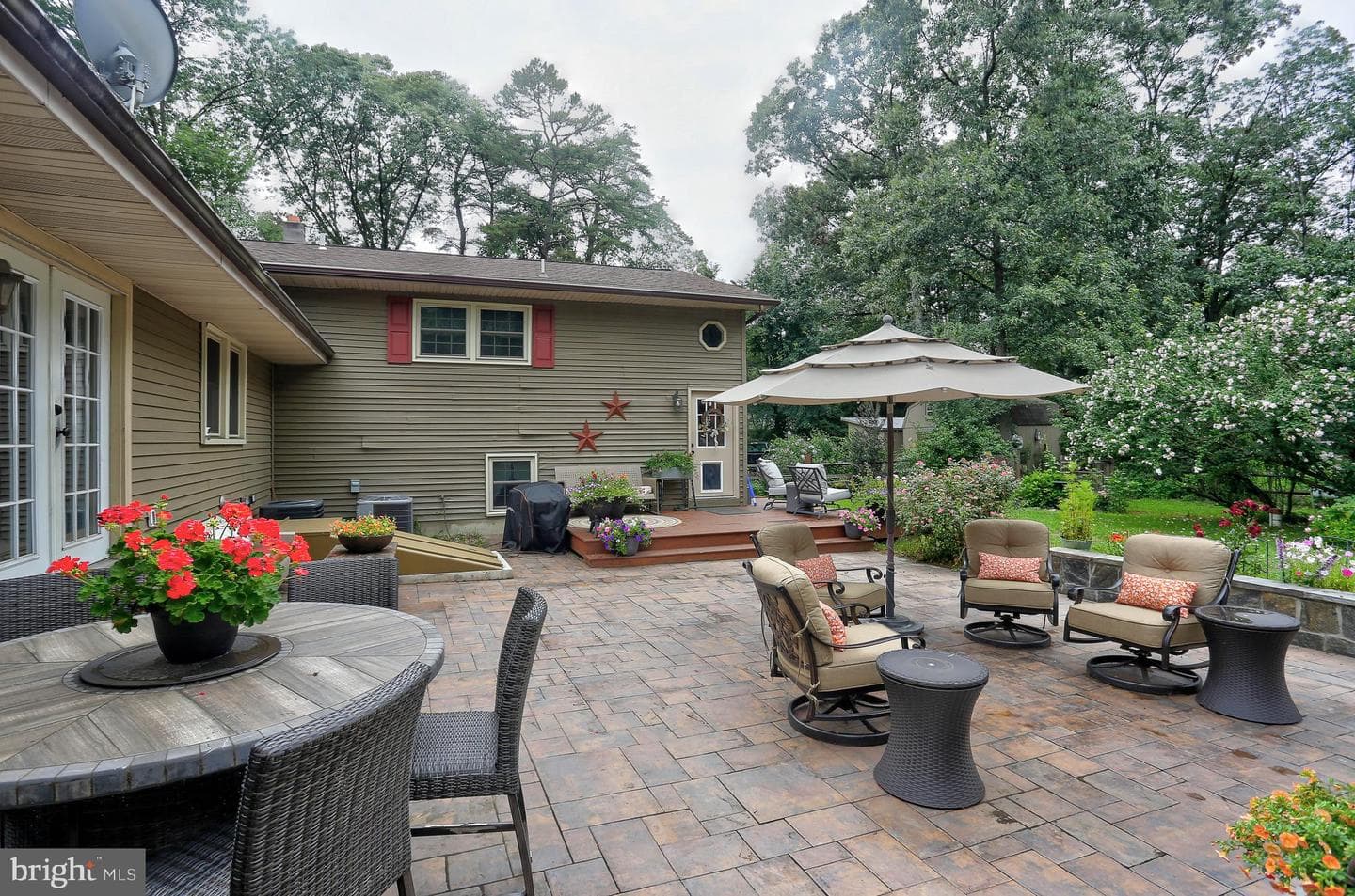 210 Pinewood Drive photo 13