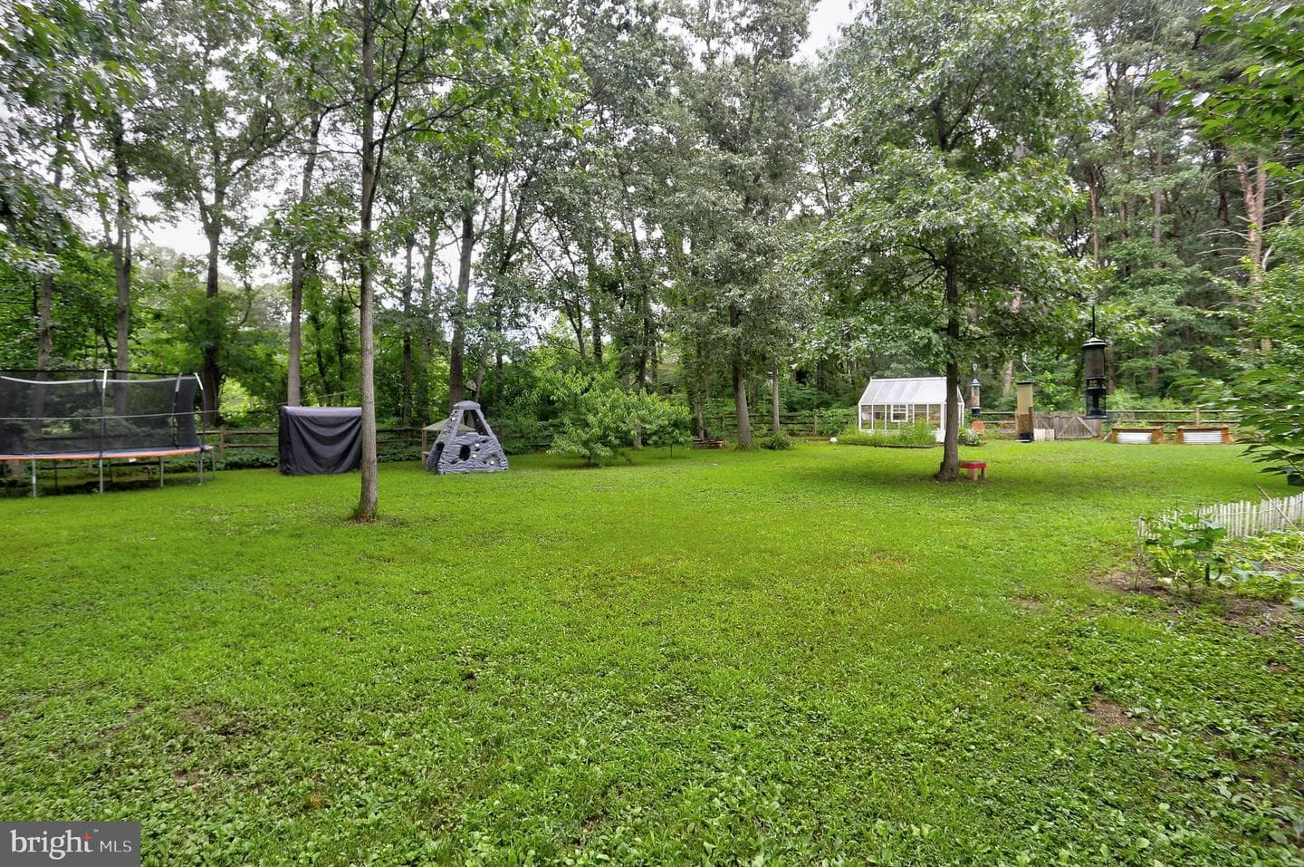 210 Pinewood Drive photo 20