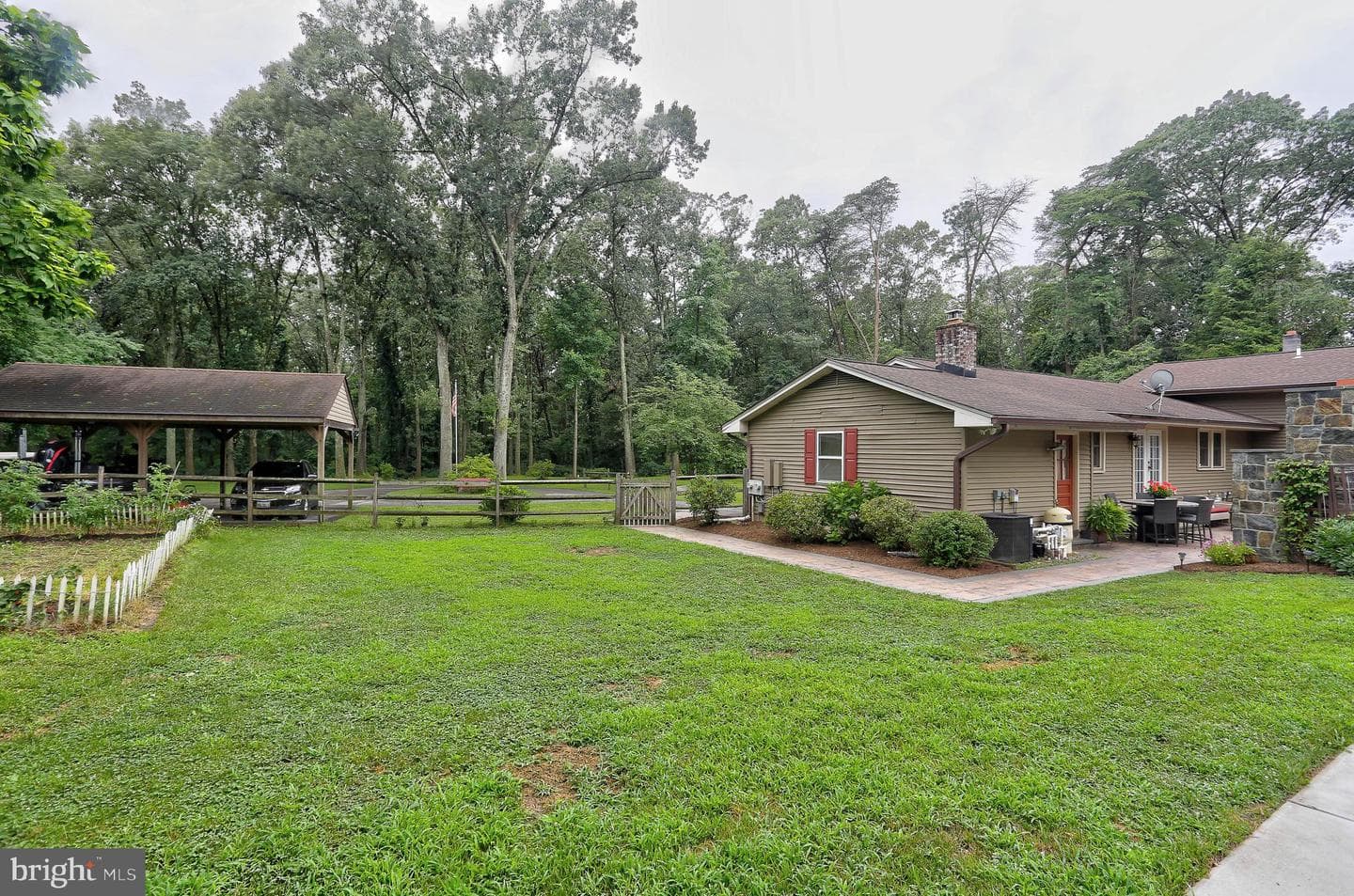 210 Pinewood Drive photo 51