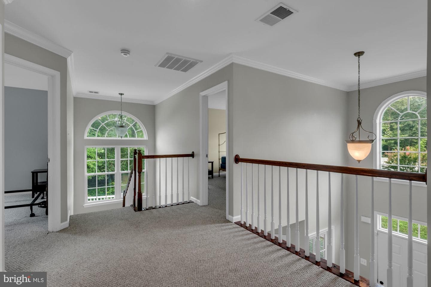 52 Richard Avenue photo 27