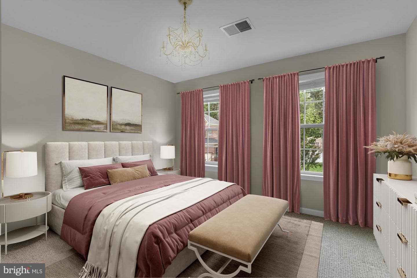 52 Richard Avenue photo 35