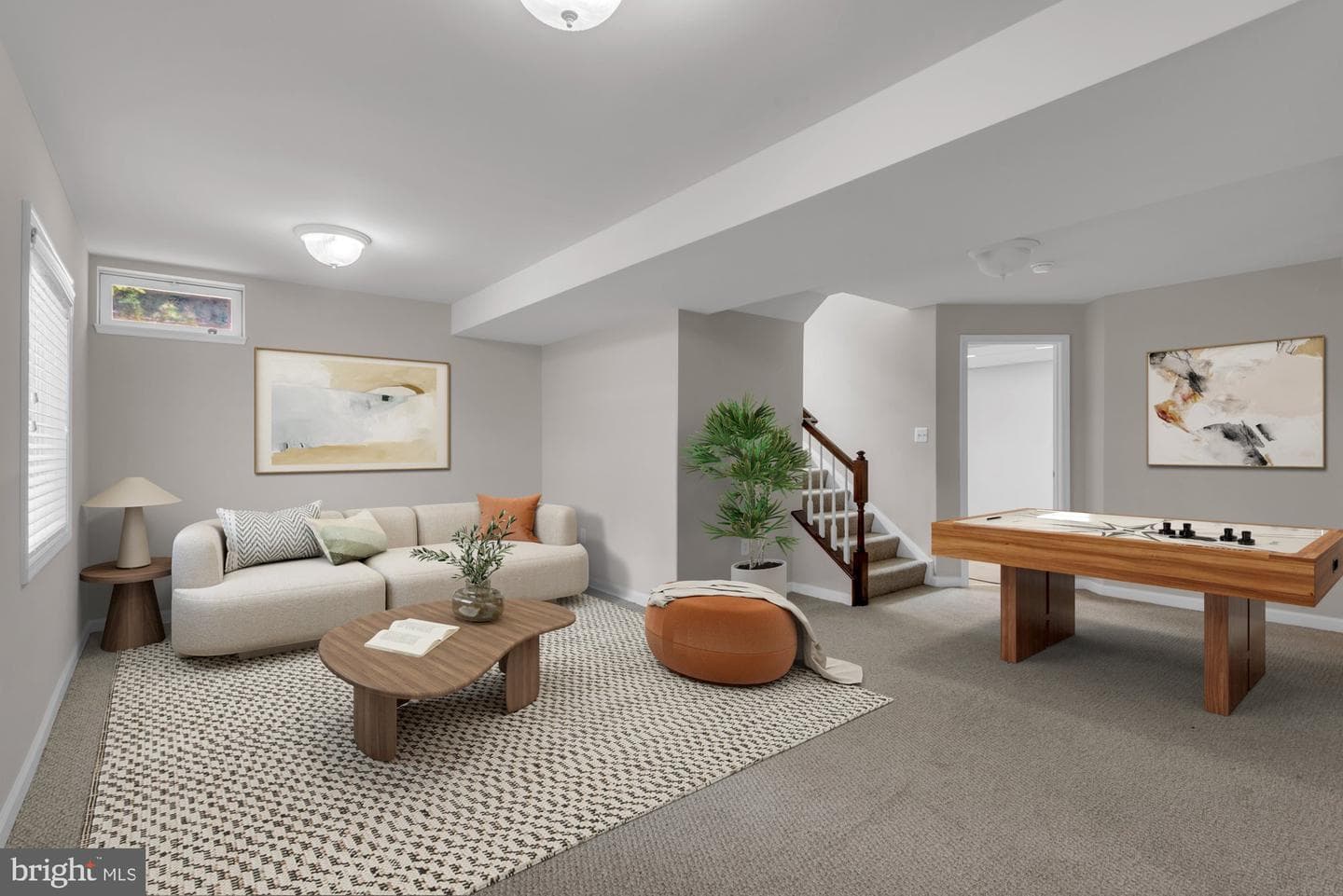 52 Richard Avenue photo 40