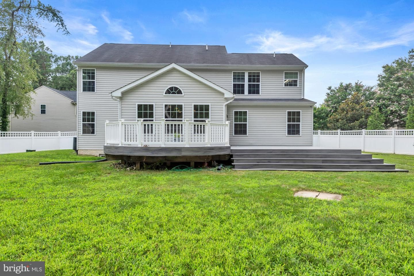 52 Richard Avenue photo 47
