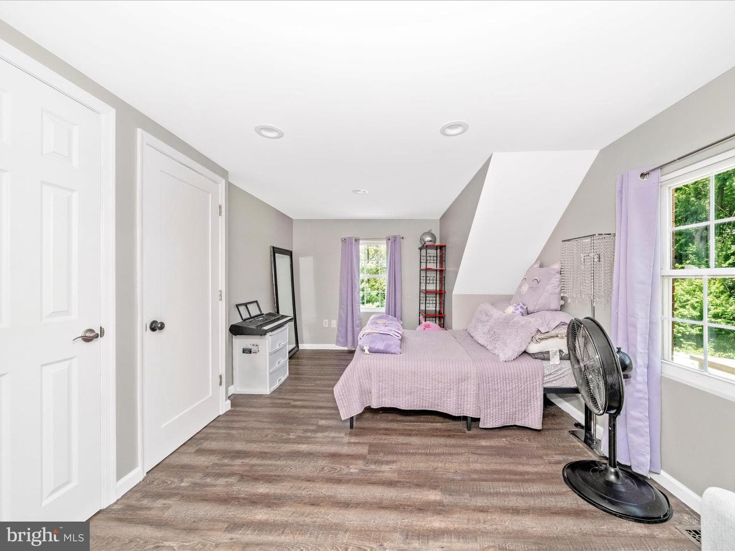 410 Melrose Avenue photo 26