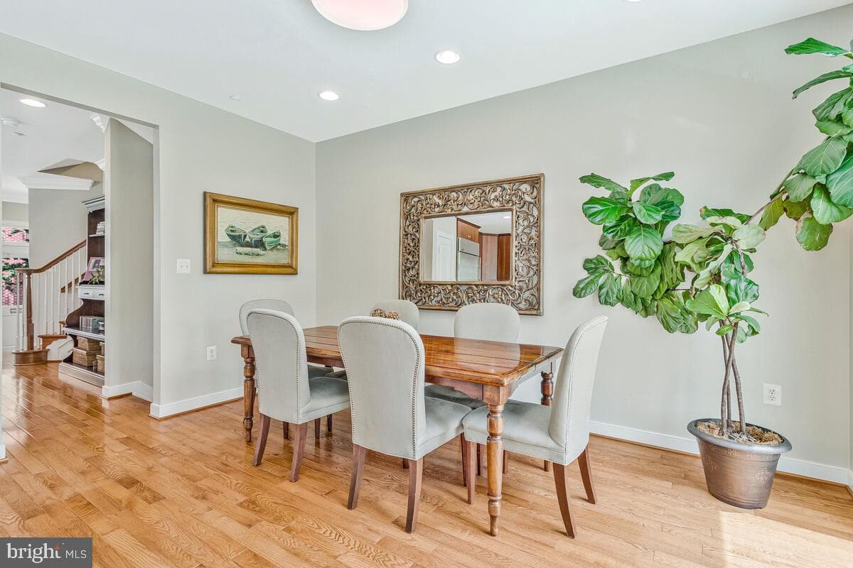 57 Richards Lane photo 13